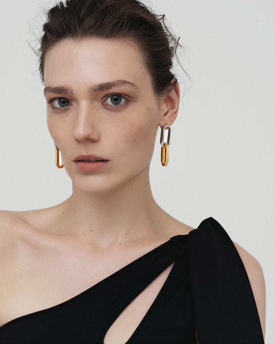 orecchini bicolore con sfaccettature
