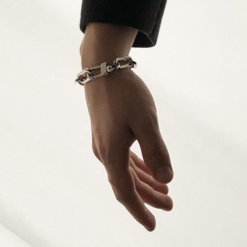 Bracciale a catena da uomo di colore argento