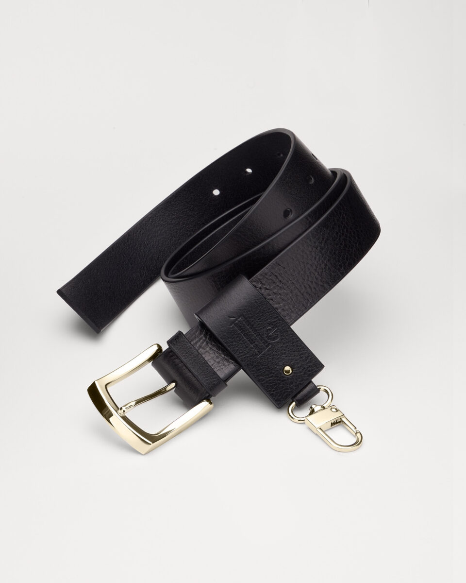 Cinturino in pelle con portachiavi staccabile